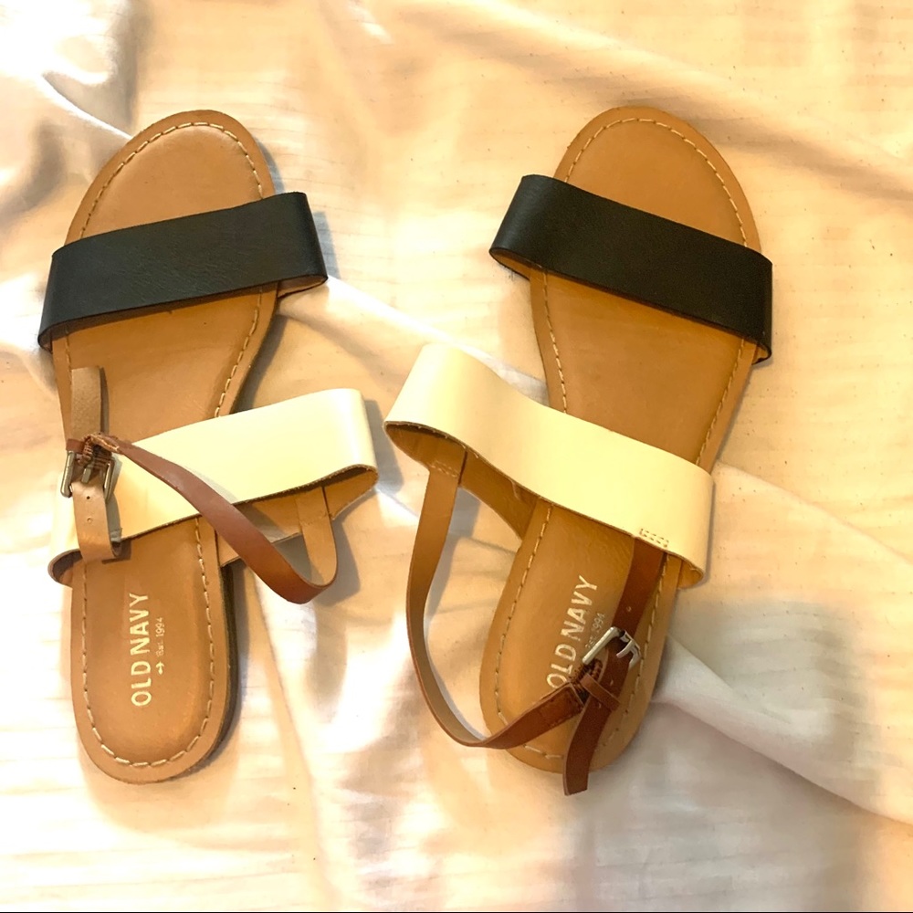 ⚡️3 for $20!⚡️ Old Navy Size 7 Sandals
